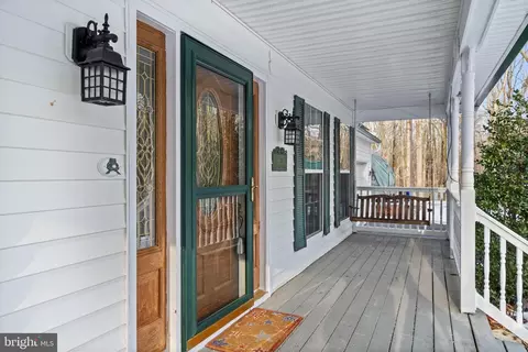 Exterior - 16034 Beechnut Dr, Brandywine, MD 20613 photo 12 of 19