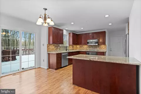 Kitchen - 16034 Beechnut Dr, Brandywine, MD 20613 photo 1 of 6