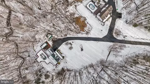 View/Area - 16034 Beechnut Dr, Brandywine, MD 20613 photo 6 of 10