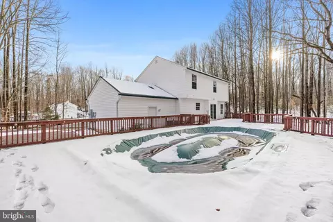 Exterior - 16034 Beechnut Dr, Brandywine, MD 20613 photo 17 of 19