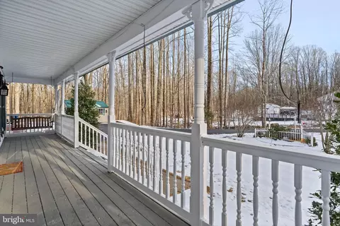 Exterior - 16034 Beechnut Dr, Brandywine, MD 20613 photo 13 of 19