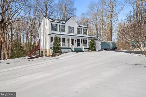 Exterior - 16034 Beechnut Dr, Brandywine, MD 20613 photo 10 of 19