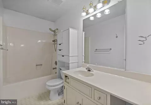 Bath - 16034 Beechnut Dr, Brandywine, MD 20613 photo 4 of 4