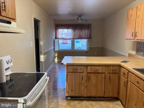 115 Brookside Pl, Waldorf, MD 20601 photo 3