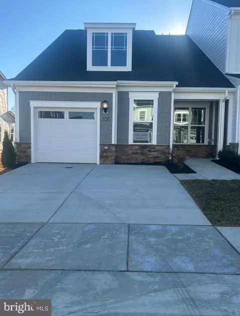 10653 Grand Teton Pl, White Plains, MD 20695