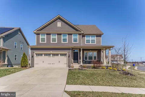 10597 Starfire Ln, Waldorf, MD 20603