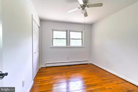 Bedroom - 8920 Marshall Corner Rd, Pomfret, MD 20675 photo 4 of 4