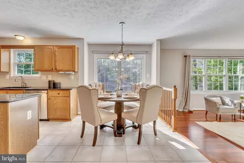 Dining - 100 Cornwall Ct, La Plata, MD 20646 photo 2 of 4