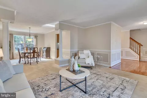 Living - 100 Cornwall Ct, La Plata, MD 20646 photo 5 of 5