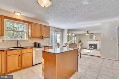 Kitchen - 100 Cornwall Ct, La Plata, MD 20646 photo 4 of 5