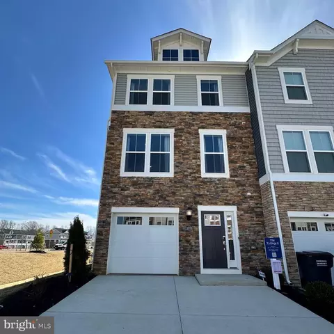 10774 Cosmic Pl, La Plata, MD 20646