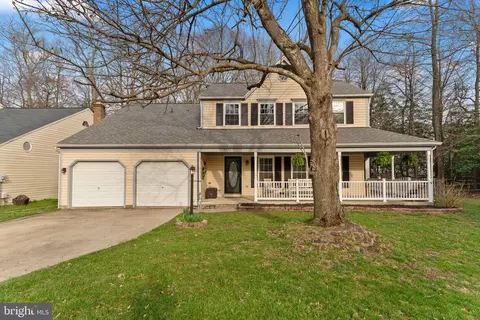 6446 Leopard Ct, Waldorf, MD 20603