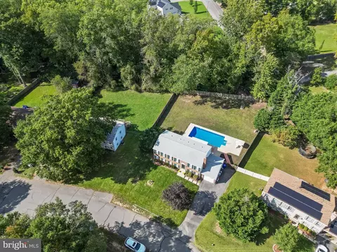 View/Area - 2303 Springbrook Ct, Waldorf, MD 20601 photo 3 of 8
