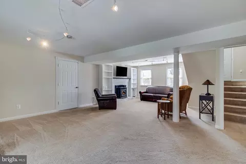Living - 2303 Springbrook Ct, Waldorf, MD 20601 photo 3 of 5