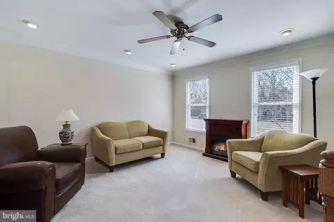 Living - 2303 Springbrook Ct, Waldorf, MD 20601 photo 2 of 5