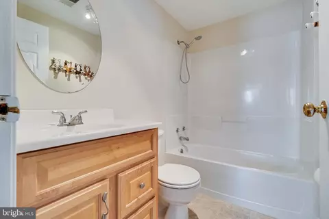 Bath - 2303 Springbrook Ct, Waldorf, MD 20601 photo 4 of 4