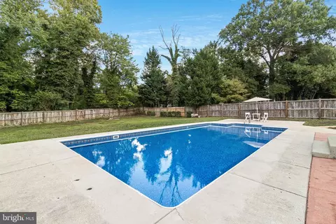 Exterior - 2303 Springbrook Ct, Waldorf, MD 20601 photo 10 of 10