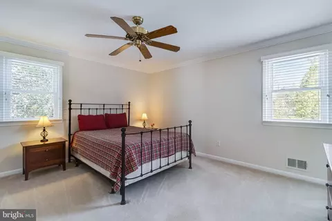 Bedroom - 2303 Springbrook Ct, Waldorf, MD 20601 photo 6 of 8