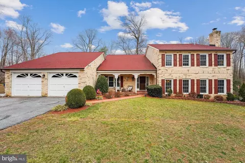 6900 Rose Ln, La Plata, MD 20646