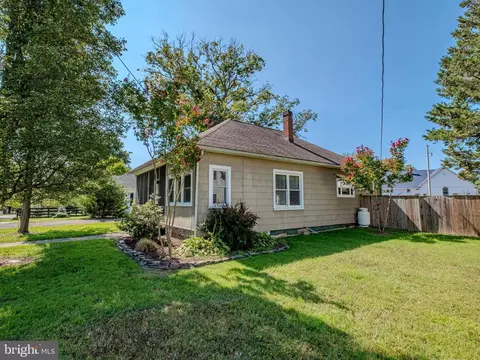 20 Indian Head Ave, Indian Head, MD 20640