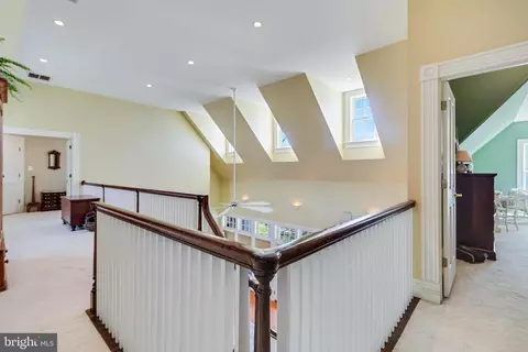 Entry Way - 11520 Magnolia Ct, Issue, MD 20645 photo 5 of 8