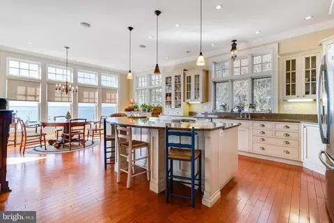 Kitchen - 11520 Magnolia Ct, Issue, MD 20645 photo 3 of 8