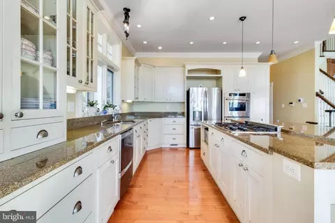 Kitchen - 11520 Magnolia Ct, Issue, MD 20645 photo 1 of 8
