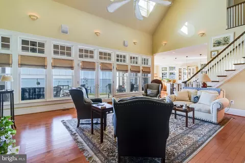 Living - 11520 Magnolia Ct, Issue, MD 20645 photo 1 of 3