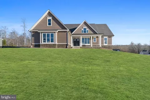 15982 Brackenburn Ct, Hughesville, MD 20637