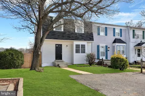 815 Cedar Ct, La Plata, MD 20646