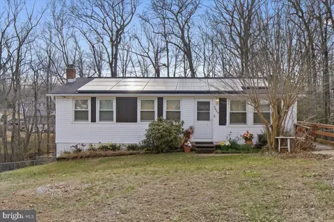 2405 Oakwood Ct, Bryans Road, MD 20616