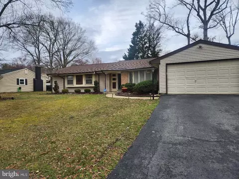 3504 Lisa Ln, Waldorf, MD 20601