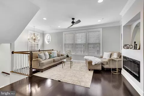 2824 Golden Gate Ct, Waldorf, MD 20601