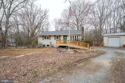 7065 Henson Landing Rd, Welcome, MD 20693