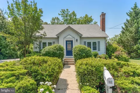 405 Prospect St, La Plata, MD 20646