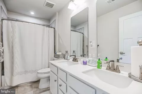 Entry Way - 2595 Skiff Pl, Waldorf, MD 20603 photo 12 of 15