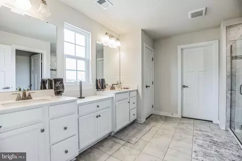 Entry Way - 2595 Skiff Pl, Waldorf, MD 20603 photo 15 of 15