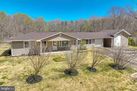 5356 Emma Ln, Indian Head, MD 20640