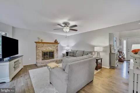 3104 S Declaration Ct, Waldorf, MD 20603 photo 9