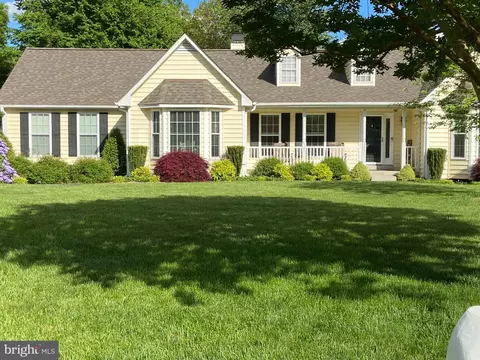 3004 Freedom Ct N, Waldorf, MD 20603