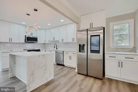 Kitchen - 11925 Patchwork Pl, Waldorf, MD 20602 photo 2 of 9