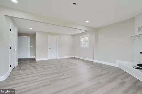 Living - 11925 Patchwork Pl, Waldorf, MD 20602 photo 3 of 7