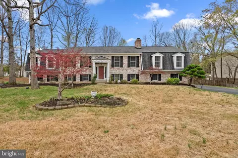 105 Oriole Ln, La Plata, MD 20646