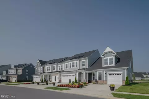 10668 Grand Teton Pl, White Plains, MD 20695
