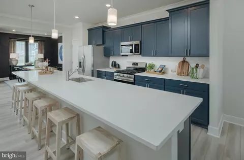10672 Grand Teton Pl, White Plains, MD 20695