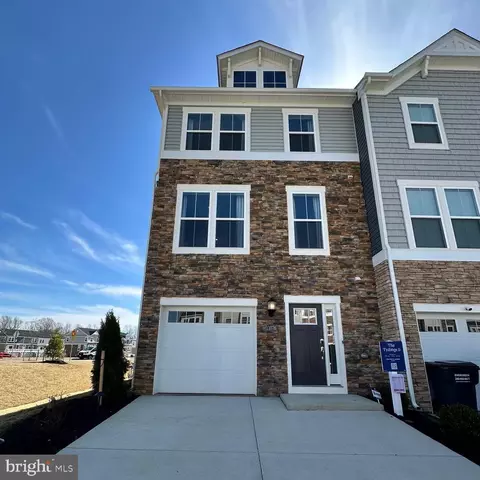 10798 Cosmic Pl, White Plains, MD 20695