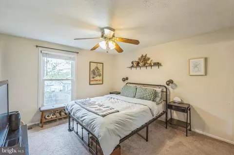 10804 Stable Ct, Waldorf, MD 20601 photo 9