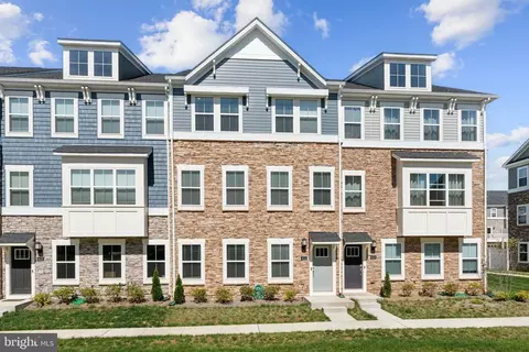 4114 Hatley Pl, White Plains, MD 20695