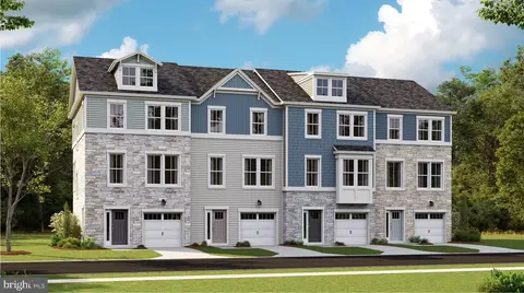 10791 Cosmic Pl, White Plains, MD 20695