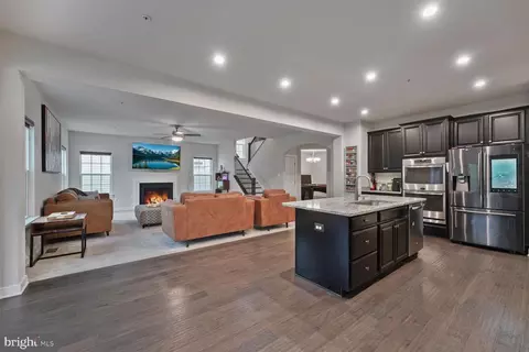 12261 Revolution Ct, Waldorf, MD 20602